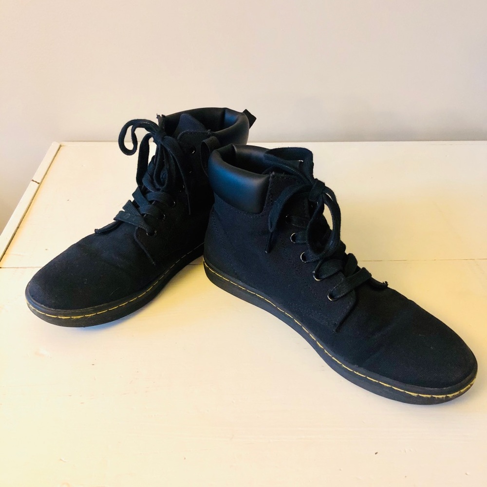 Dr. Martens Maelly Canvas Boots